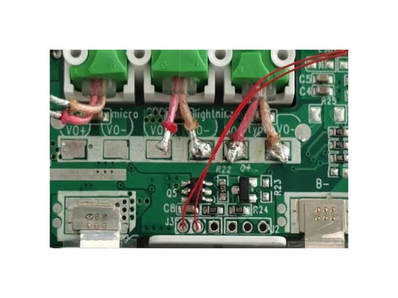 冷焊機/精密補焊機線路闆